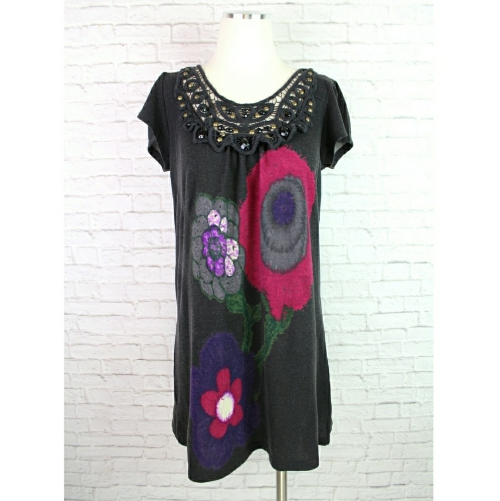 Quintessential Black & Pink Floral Tunic